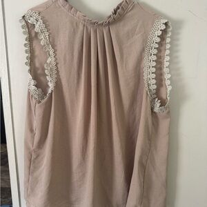 SHEIN Sleeveless Blouse with Lace Trim - Beige